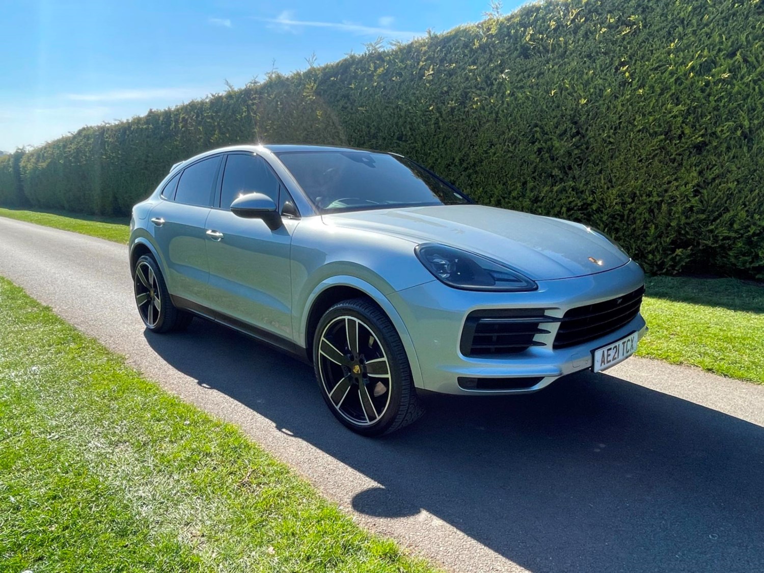 Porsche Cayenne Listing Image