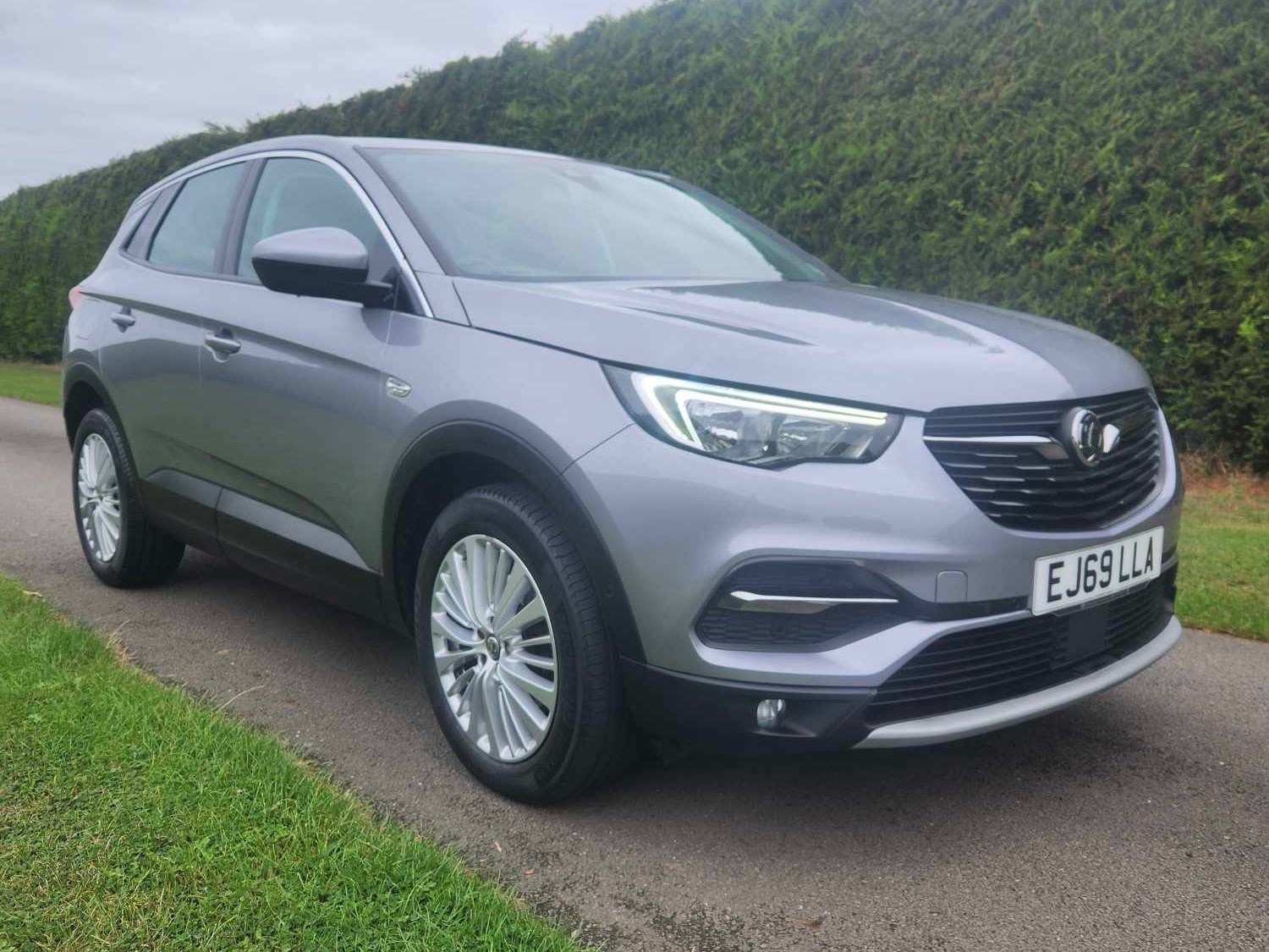 Vauxhall Grandland X Listing Image