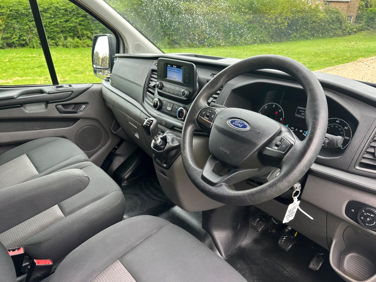 Ford Transit Custom Listing Image