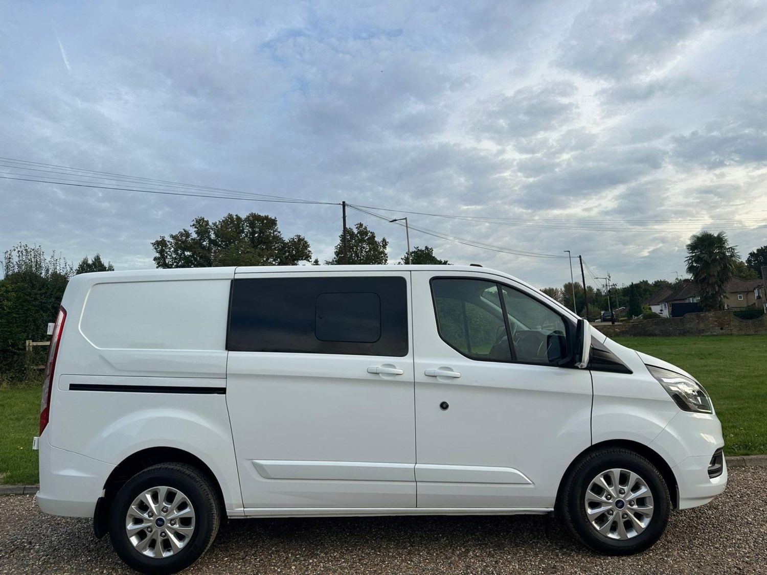 Ford Transit Custom Listing Image