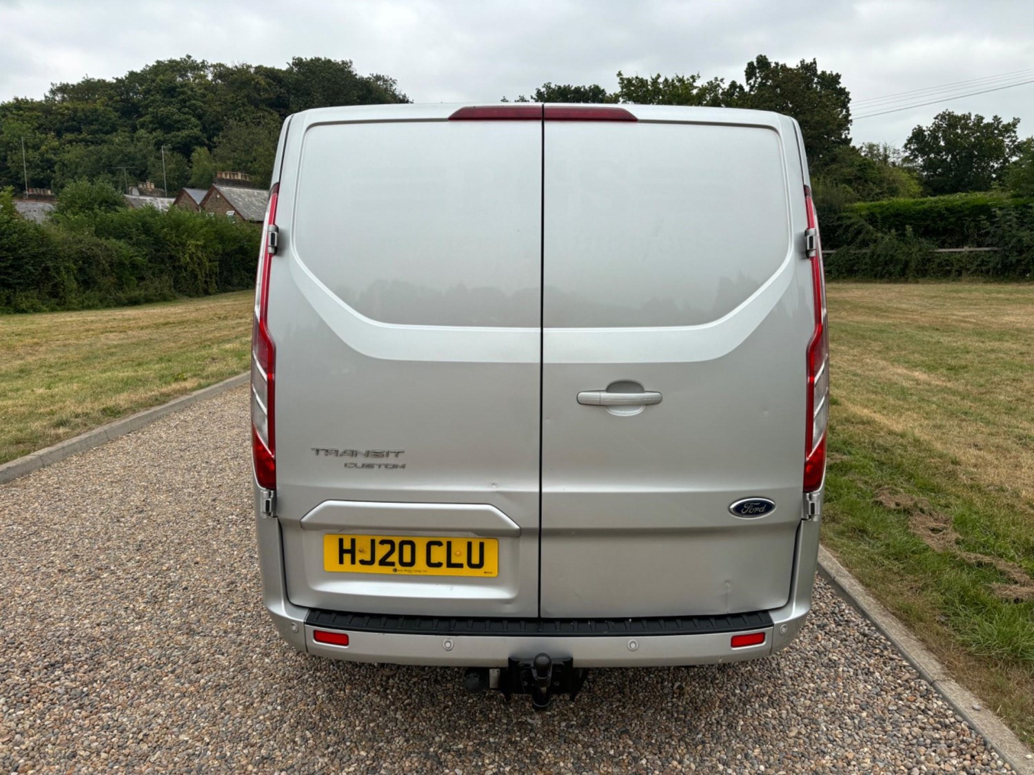 Ford Transit Custom Listing Image