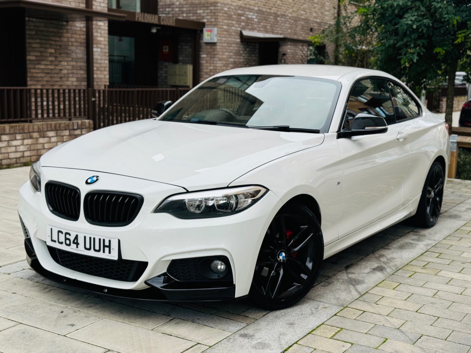 BMW 2 Series Listing Image