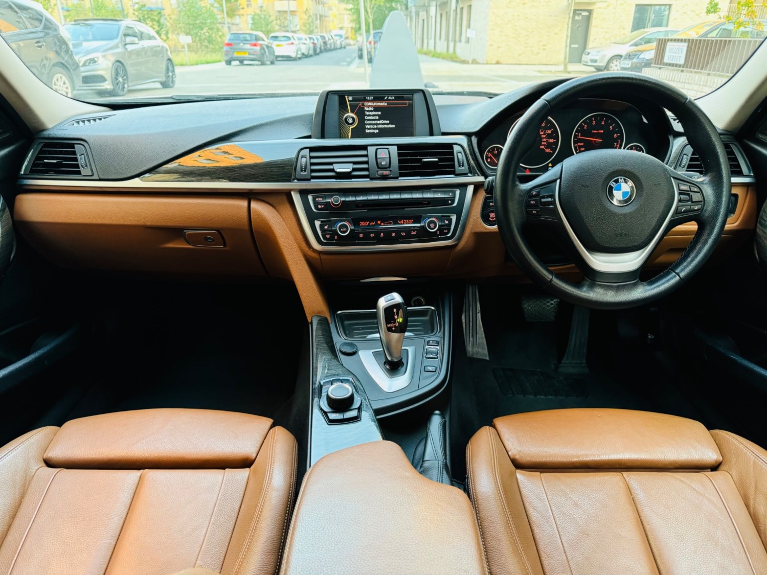 BMW 3 Series Listing Image