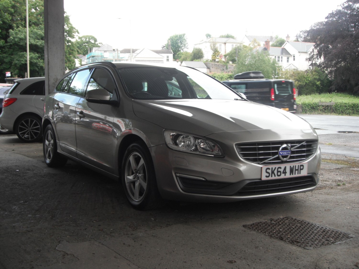 Volvo V60 Listing Image