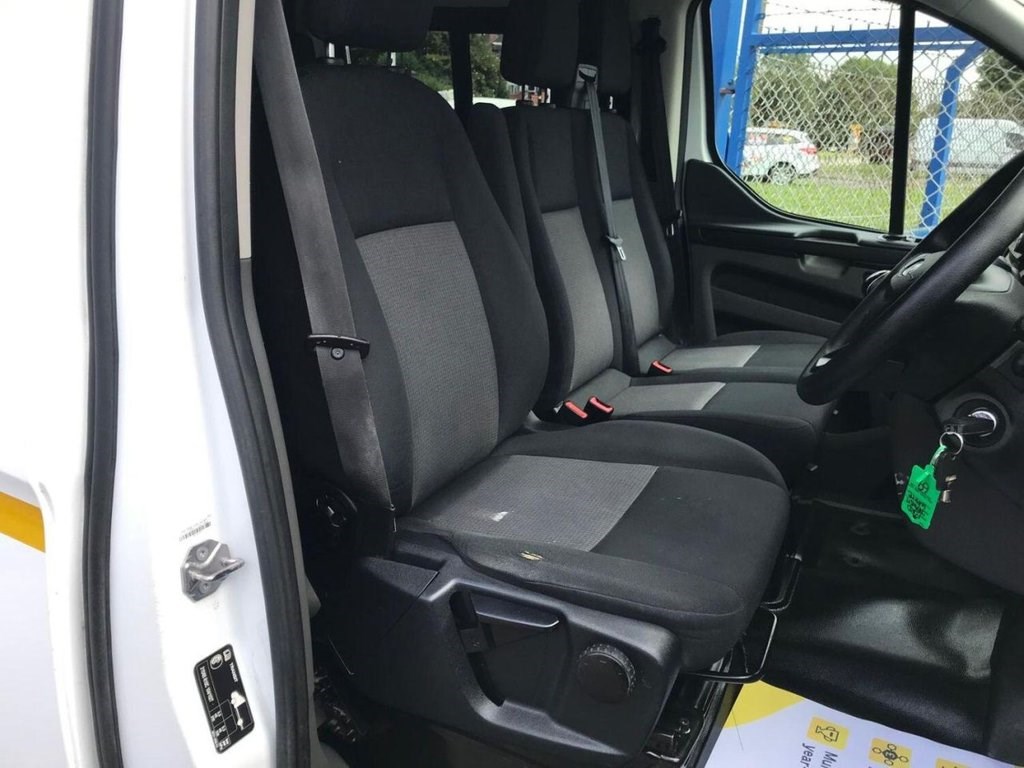 Ford Transit Custom Listing Image