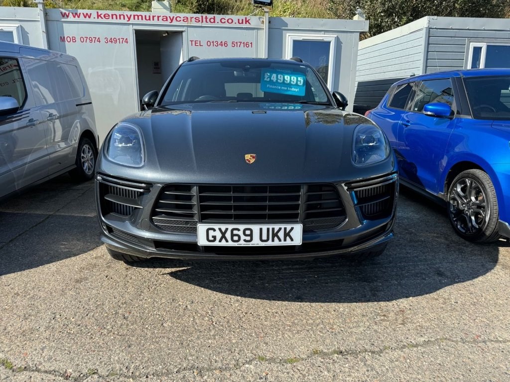 Porsche Macan Listing Image