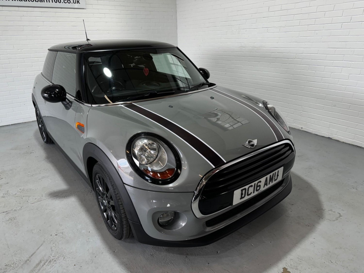 MINI Hatch Listing Image