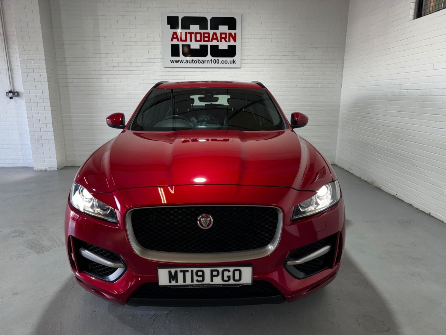 Jaguar F-PACE Listing Image