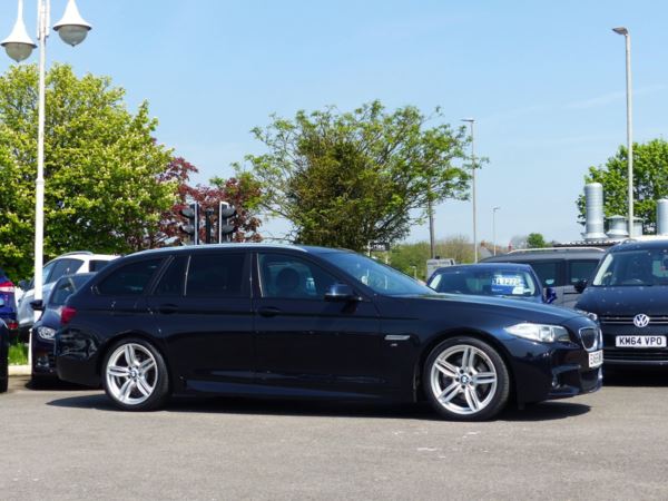 2015 (65) BMW 5 Series 520d 190 M Sport 5dr Step Auto + PRO MEDIA / 19 INCH ALLOYS / 1 OWNER For Sale In Gloucester, Gloucestershire
