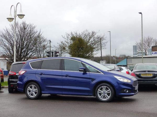 2017 (17) Ford S-MAX 2.0 TDCi 150 Titanium 5dr ++ SAT NAV / ULEZ / EURO 6 ++ For Sale In Gloucester, Gloucestershire