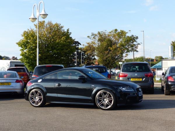 2013 (62) Audi TT 2.0 TDI Quattro Black Edition 2dr ++ BOSE / RED LEATHER / 19 INCH ALLOYS ++ For Sale In Gloucester, Gloucestershire