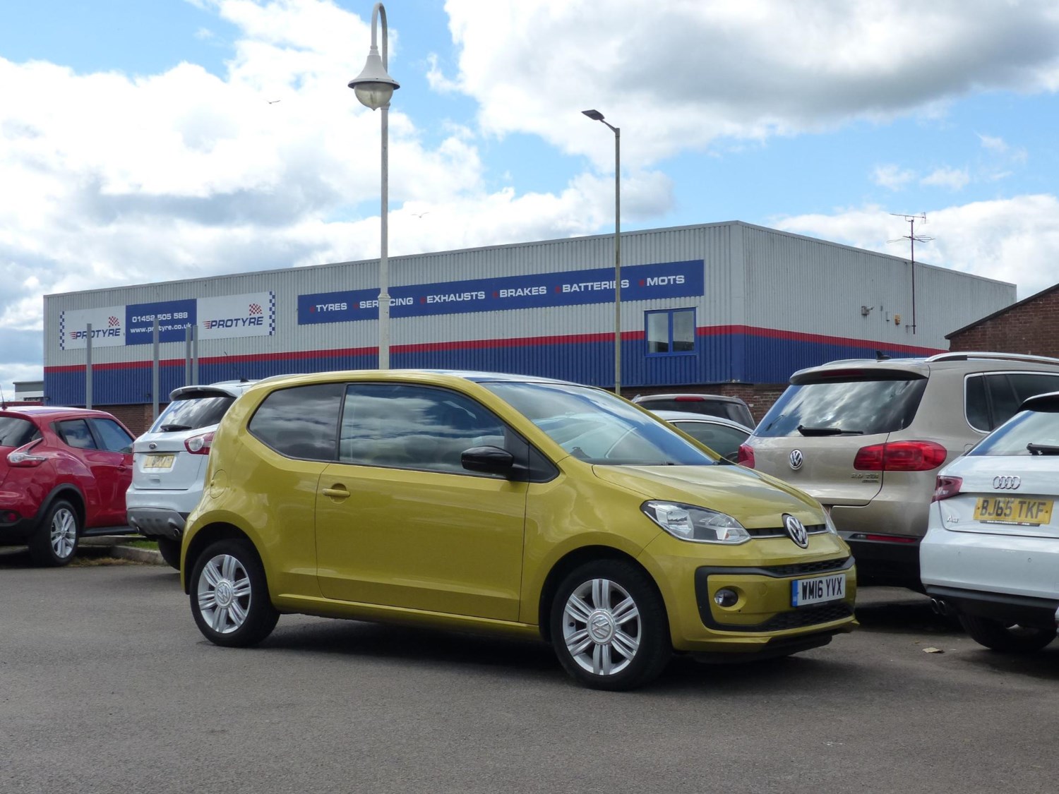 Volkswagen up! Listing Image