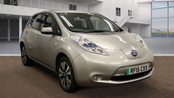 2015 (15) Nissan Leaf 80kW Tekna 24kWh 5dr Auto + ZERO DEPOSIT 165 P/MTH + SAT NAV / LEATHER For Sale In Gloucester, Gloucestershire