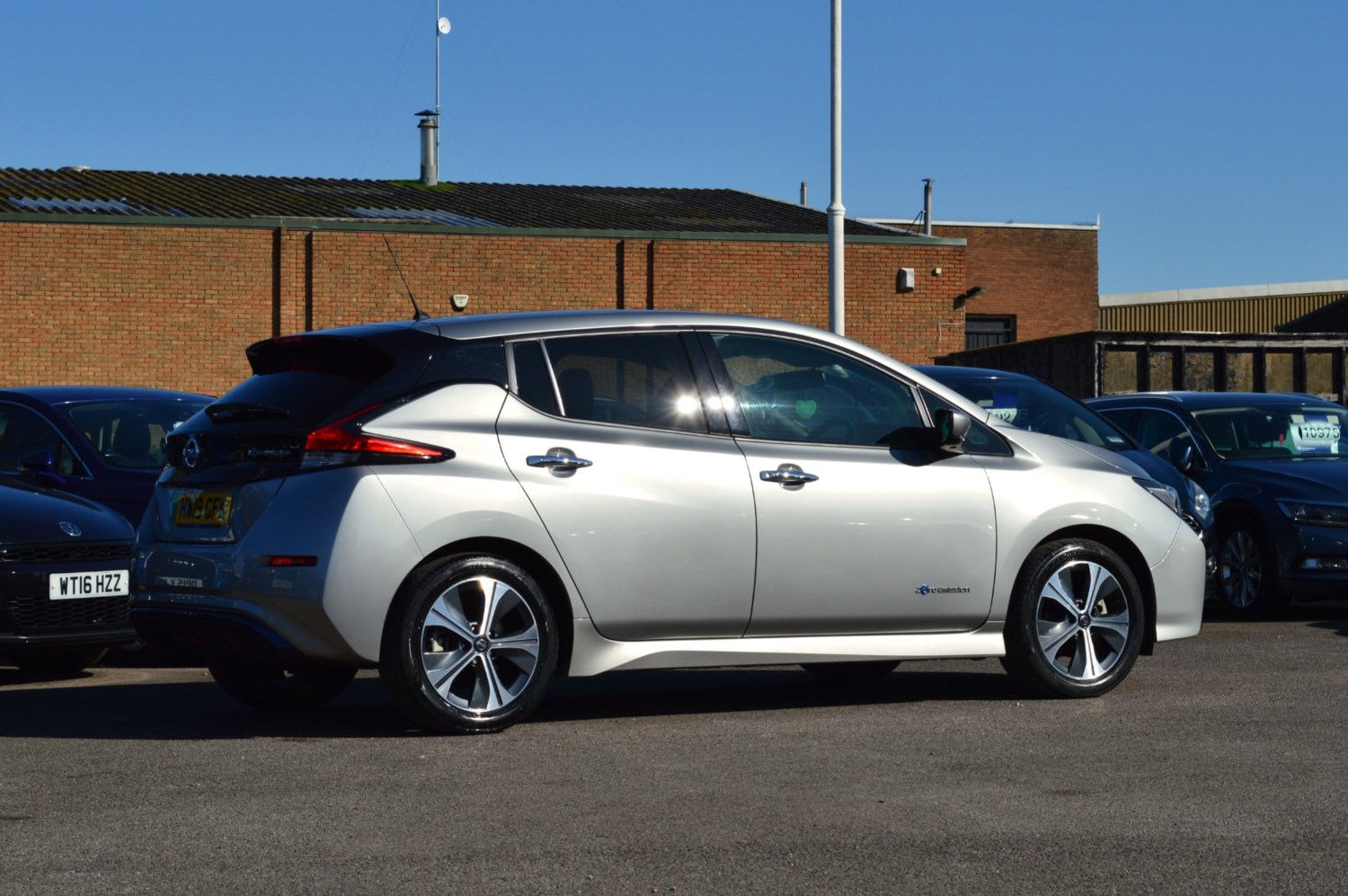 Nissan Leaf Listing Image