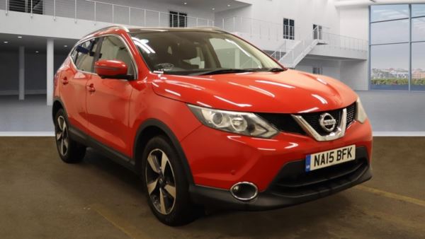 2015 (15) Nissan Qashqai 1.5 dCi N-Tec+ 5dr + ZERO TAX / PANROOF / NAV / CAMERA / 9 SERVICES ++ For Sale In Gloucester, Gloucestershire