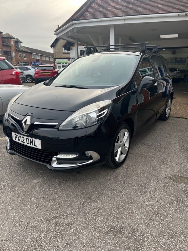 2012 (12) Renault Scenic 1.5 dCi Dynamique TomTom Energy 5dr [Start Stop] For Sale In Southampton, Hampshire