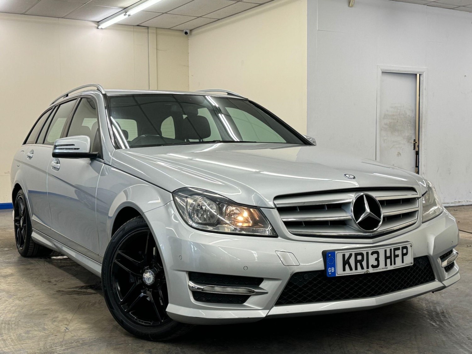 Mercedes-Benz C-Class Listing Image