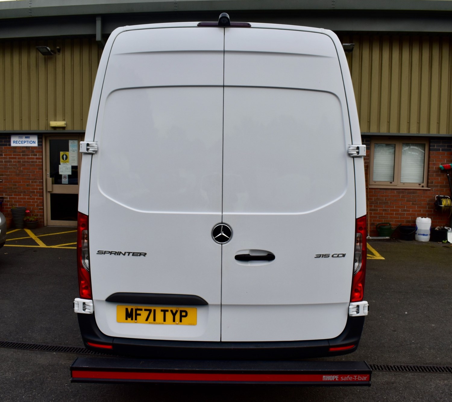 Mercedes-Benz Sprinter Listing Image