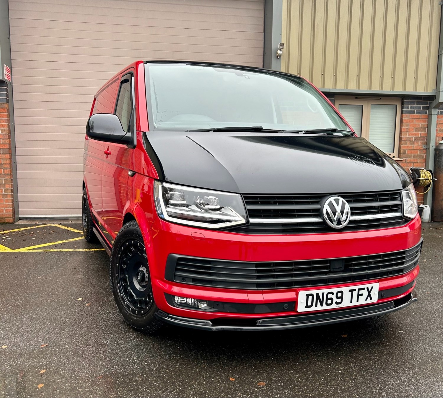 Volkswagen Transporter Listing Image