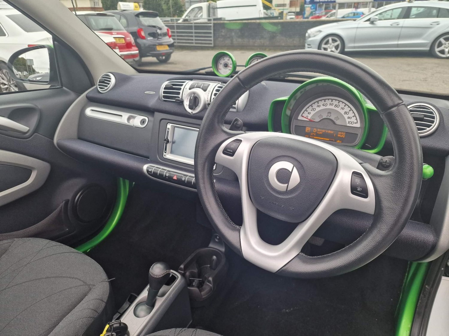 Smart fortwo Listing Image