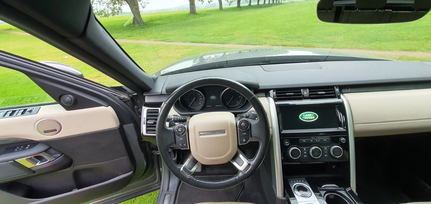 Land Rover Discovery Listing Image