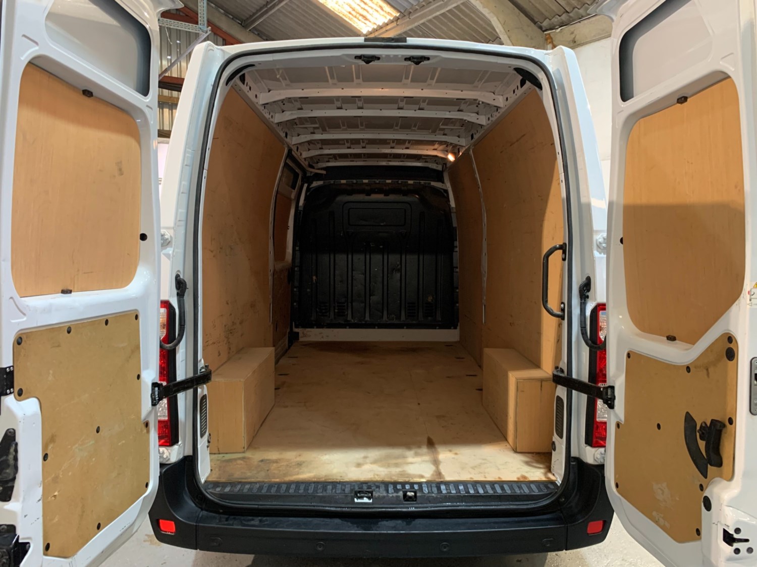 Renault Master Listing Image