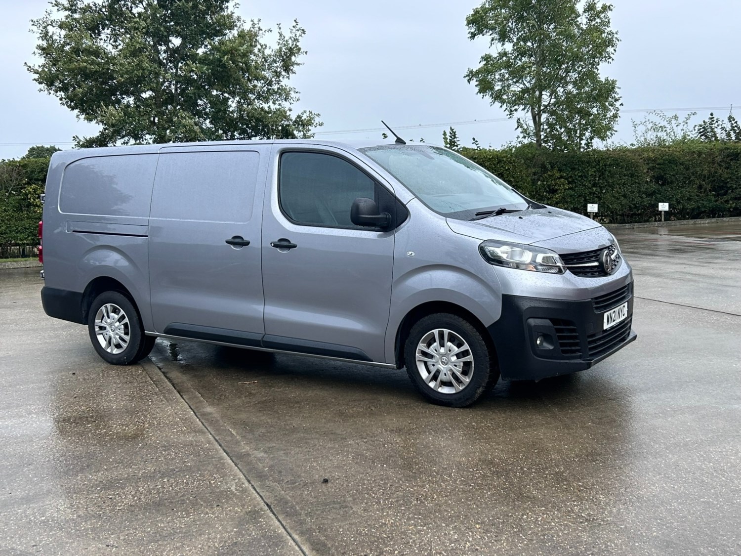 Vauxhall Vivaro Listing Image