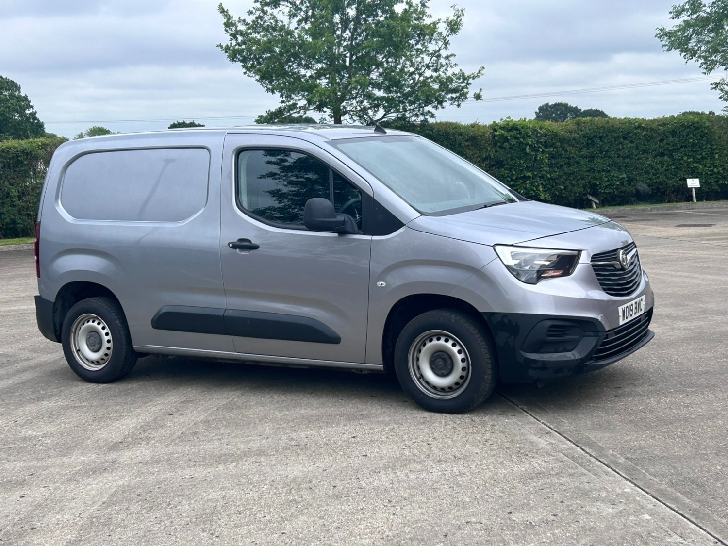 Vauxhall Combo Listing Image