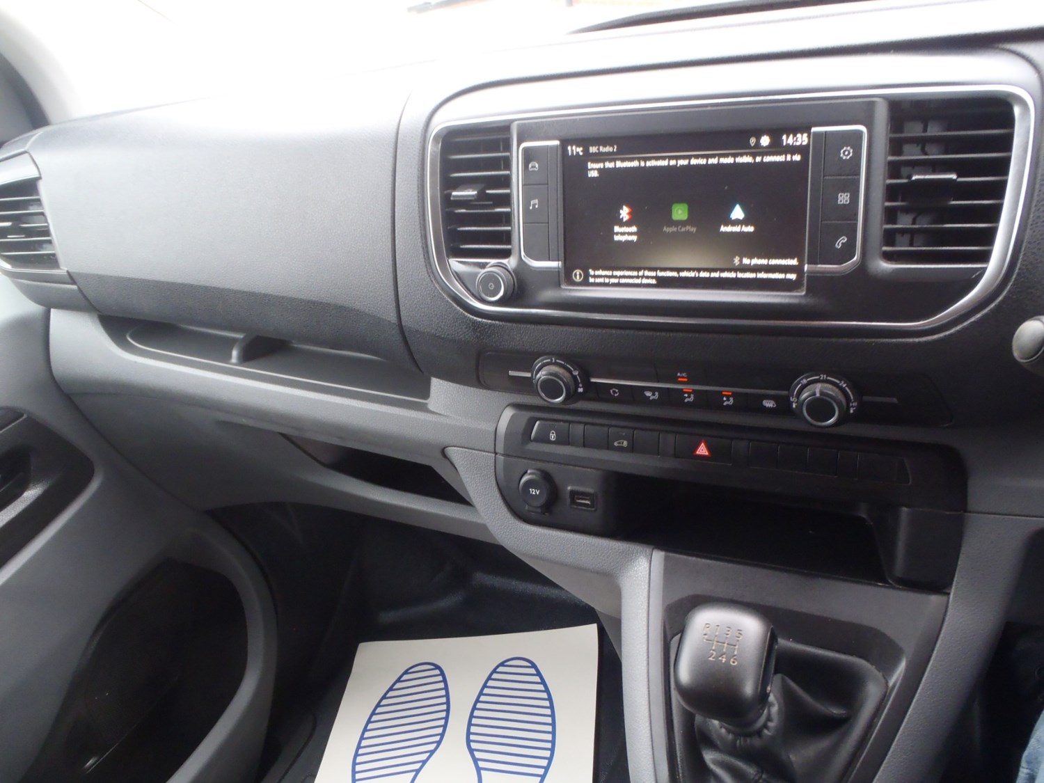 Vauxhall Vivaro Listing Image