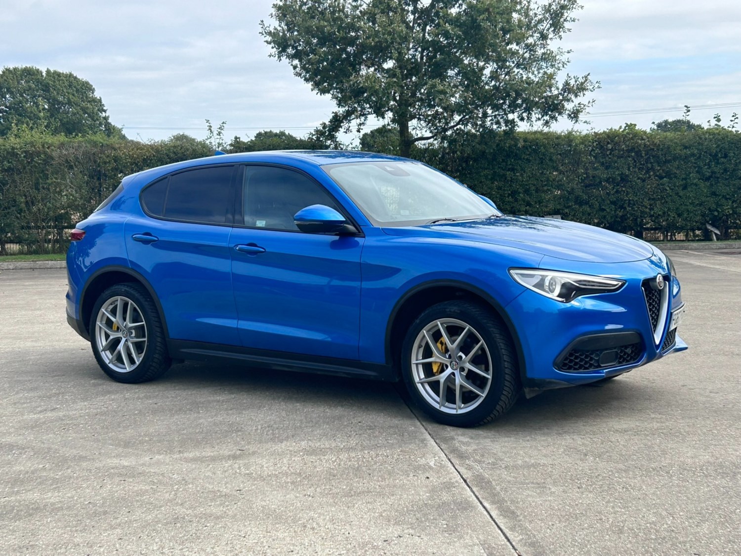 Alfa Romeo Stelvio Listing Image