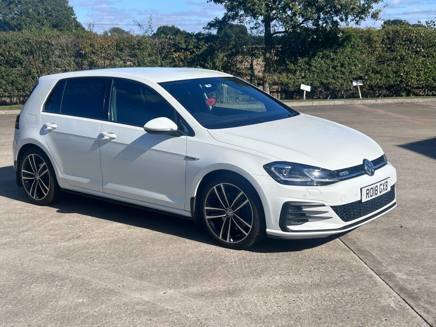 Volkswagen Golf Listing Image