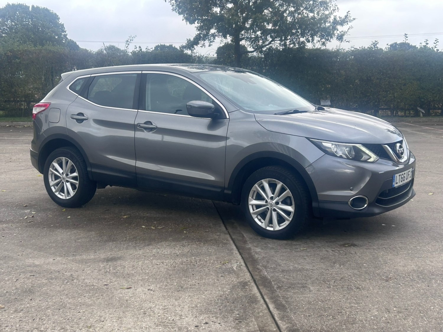 Nissan Qashqai Listing Image