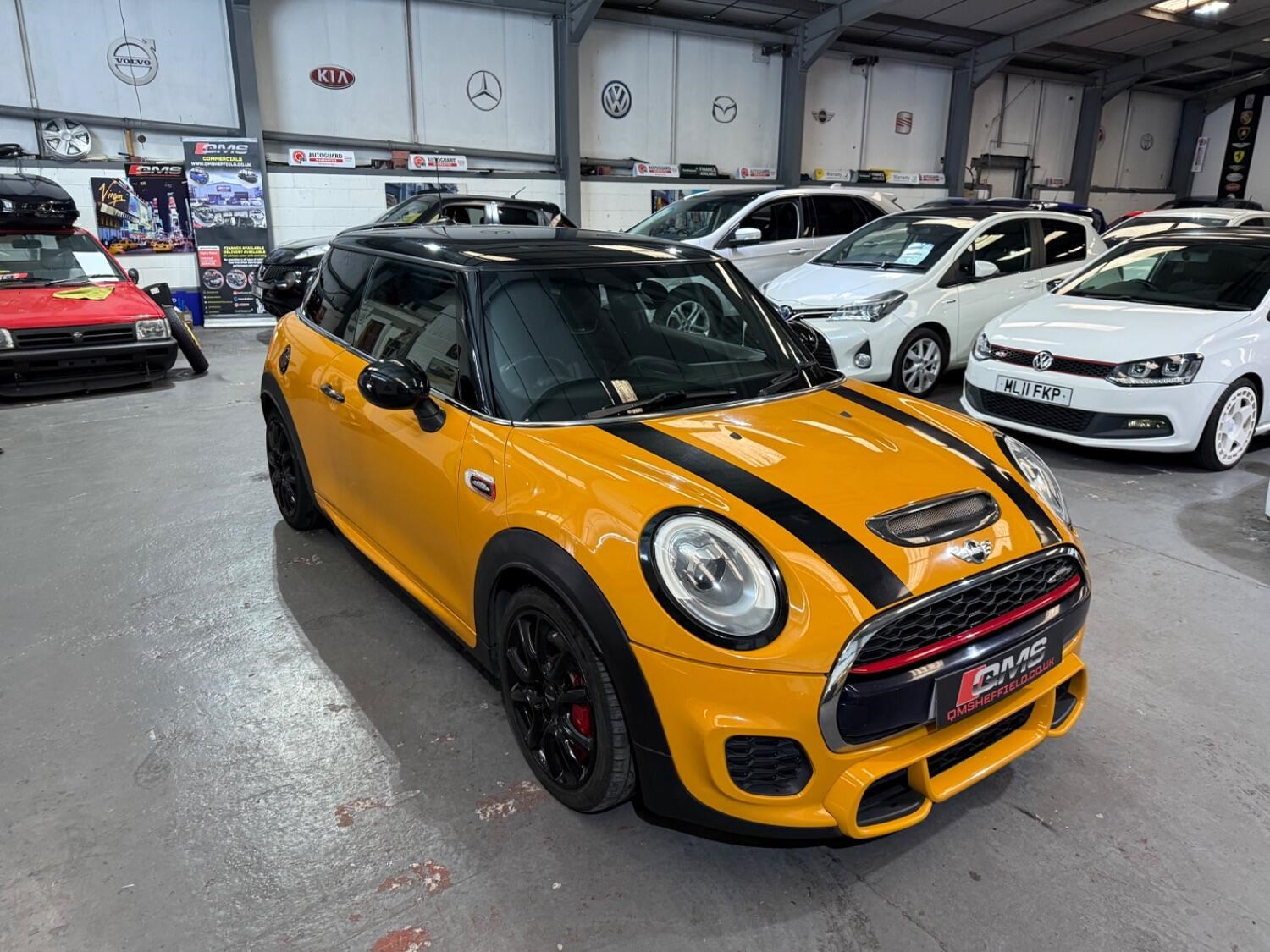 MINI Hatch Listing Image