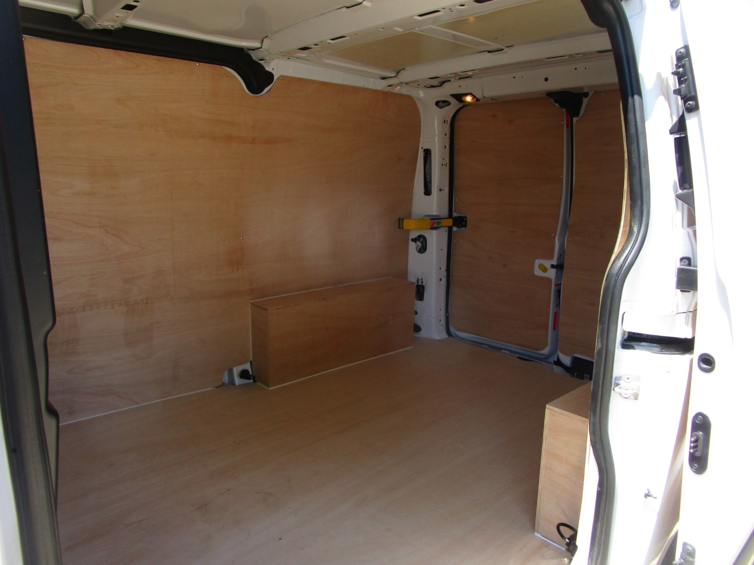 Ford Transit Custom Listing Image