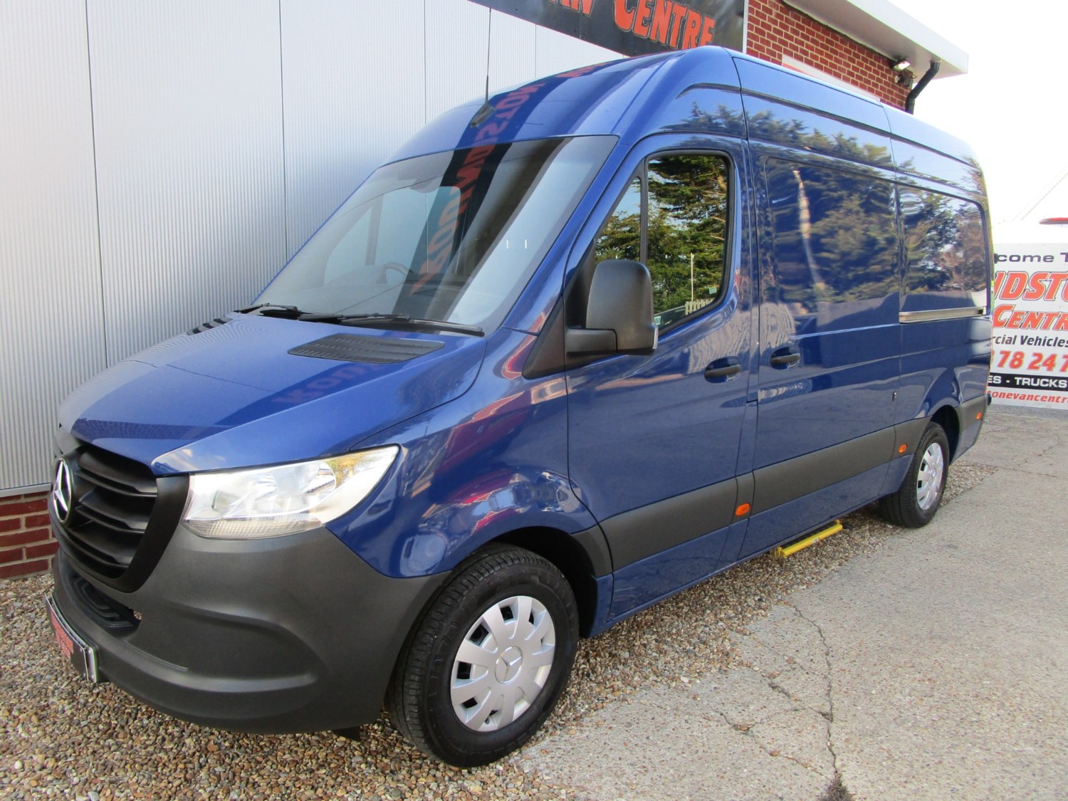 Mercedes-Benz Sprinter Listing Image