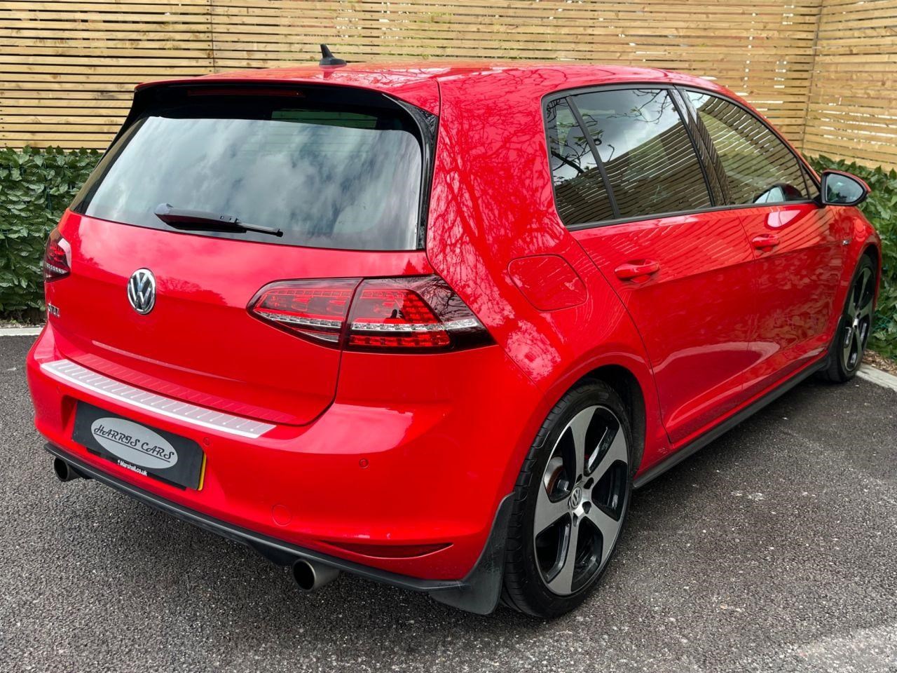 Volkswagen Golf Listing Image