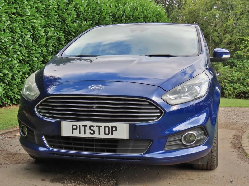 Ford S-Max Listing Image