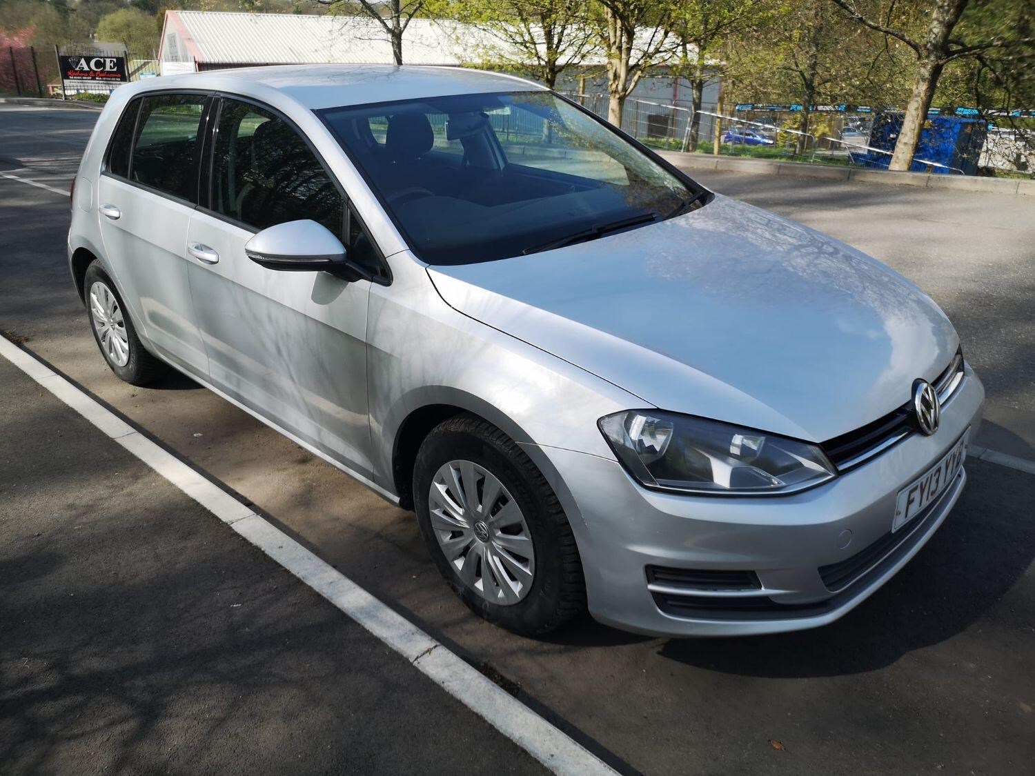 Volkswagen Golf Listing Image