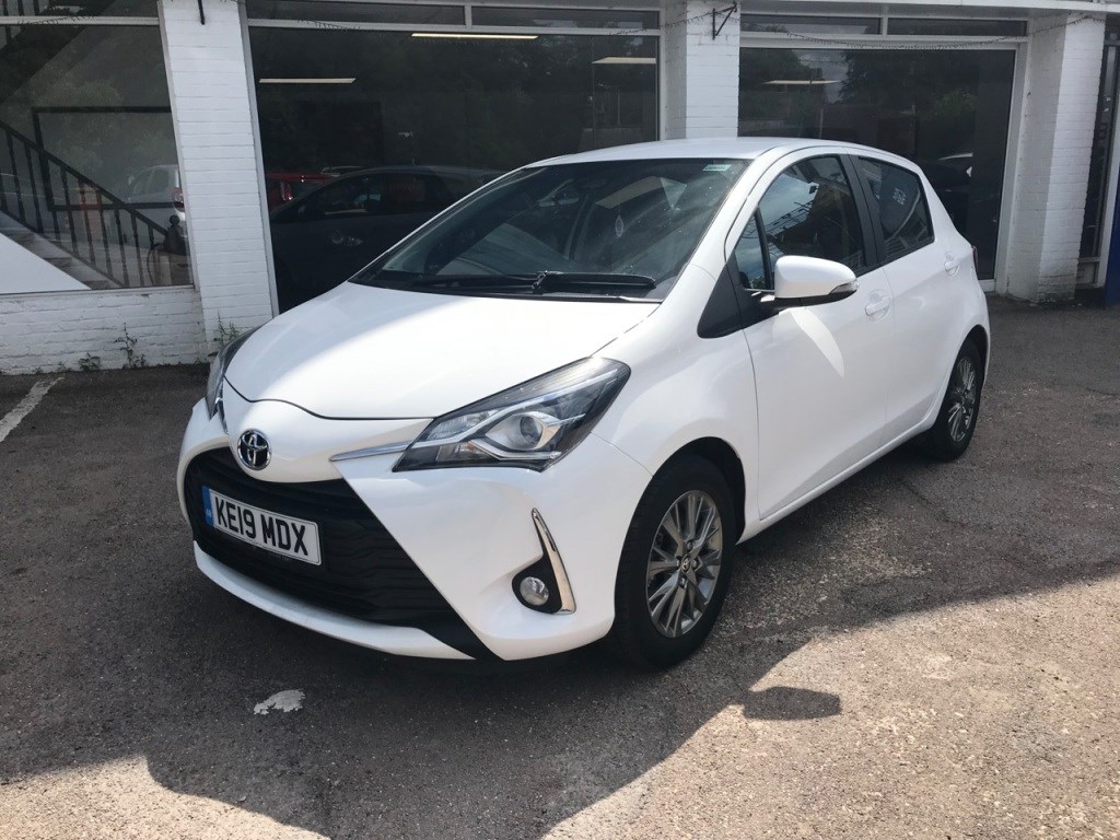 Toyota Yaris Listing Image