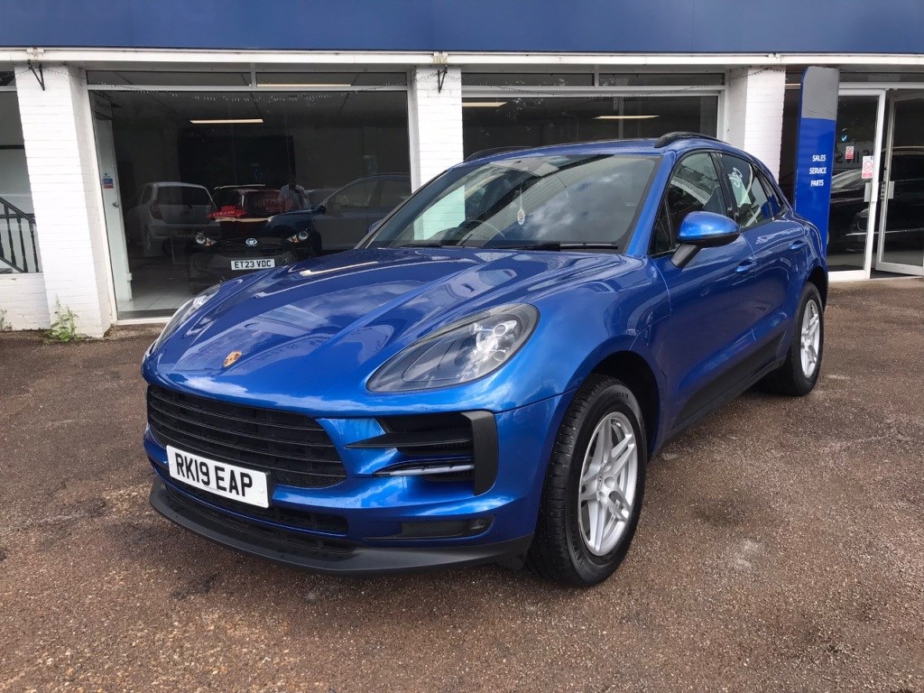 Porsche Macan Listing Image