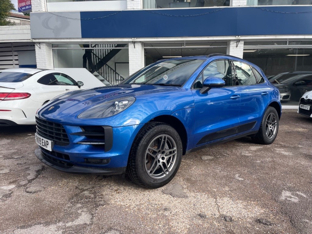 Porsche Macan Listing Image