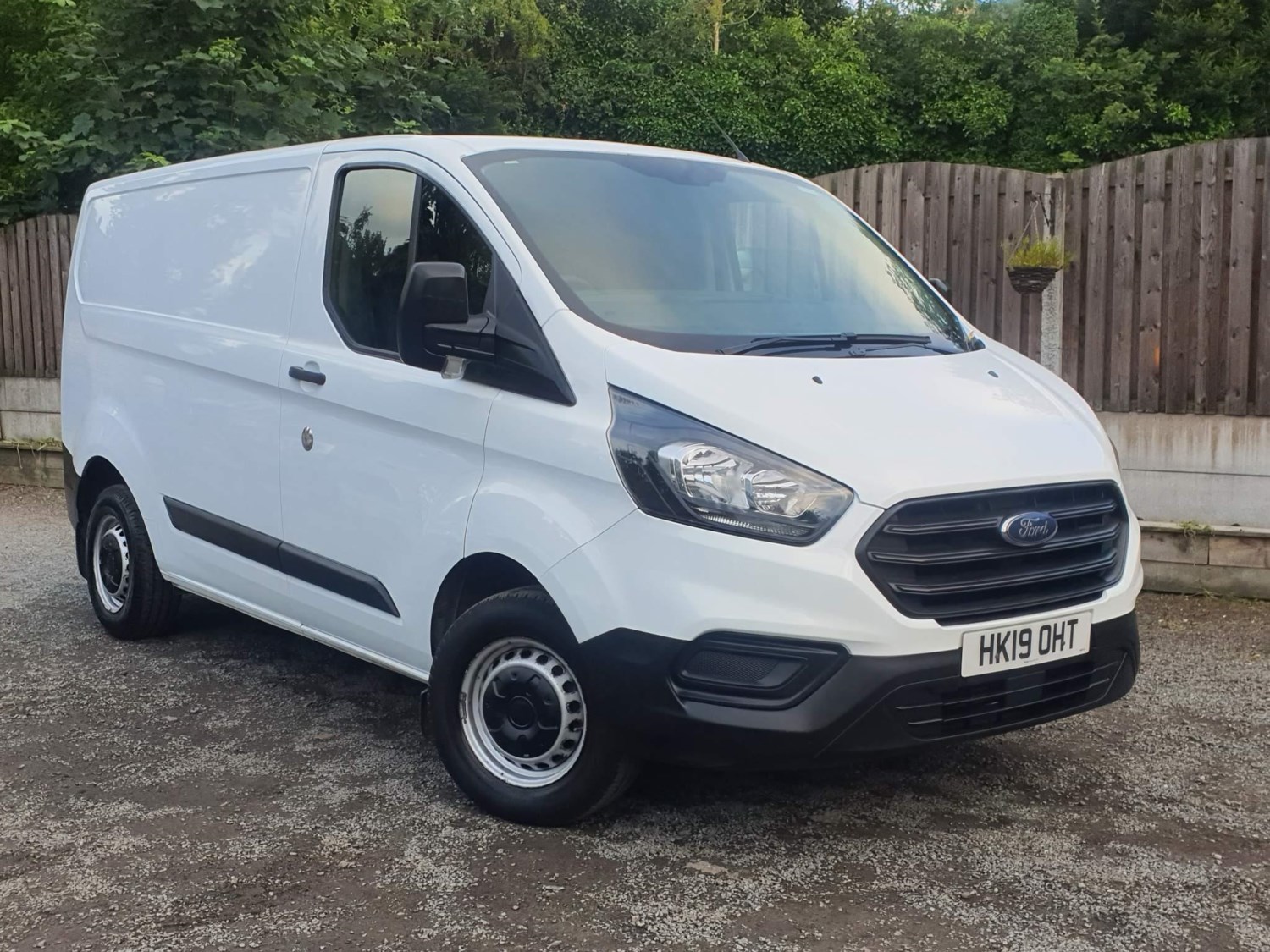 Ford Transit Custom Listing Image