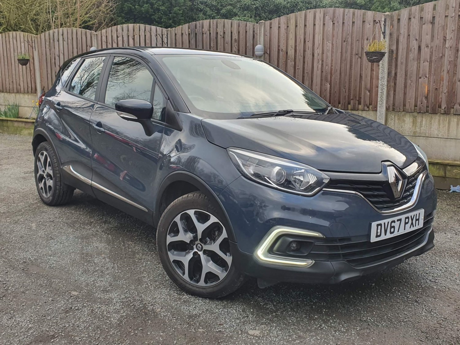 Renault Captur Listing Image