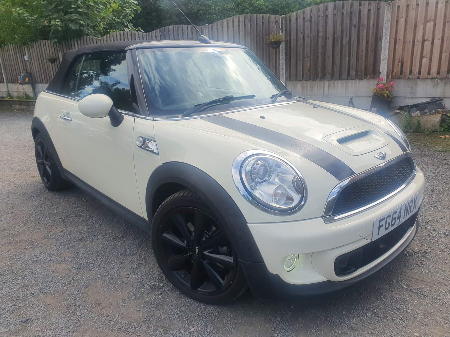 MINI Convertible Listing Image