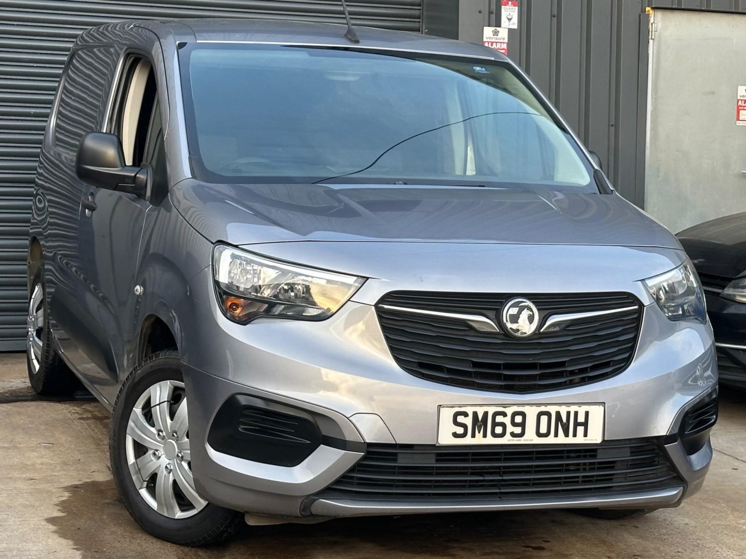 Vauxhall Combo Listing Image