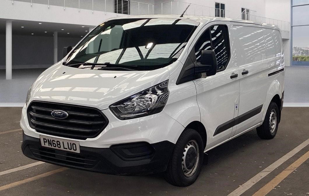 Ford Transit Custom Listing Image