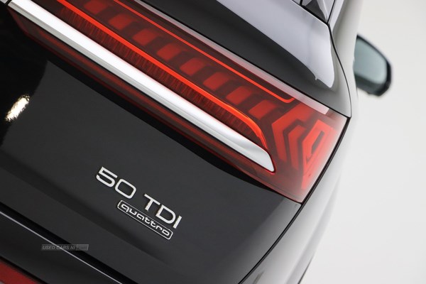 Audi Q7 Listing Image