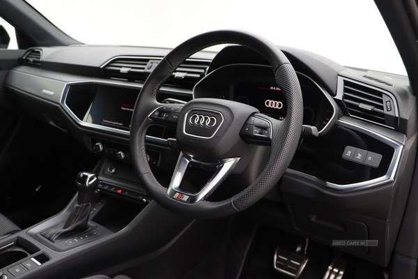 Audi Q3 Listing Image