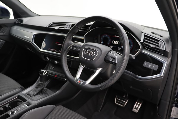 Audi Q3 Listing Image