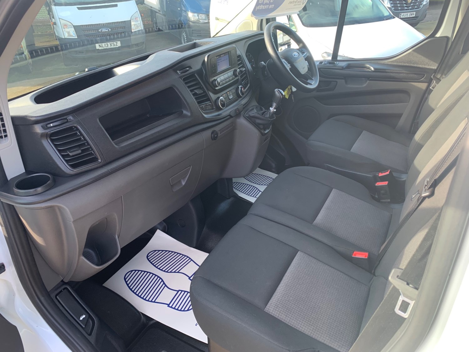 Ford Transit Custom Listing Image